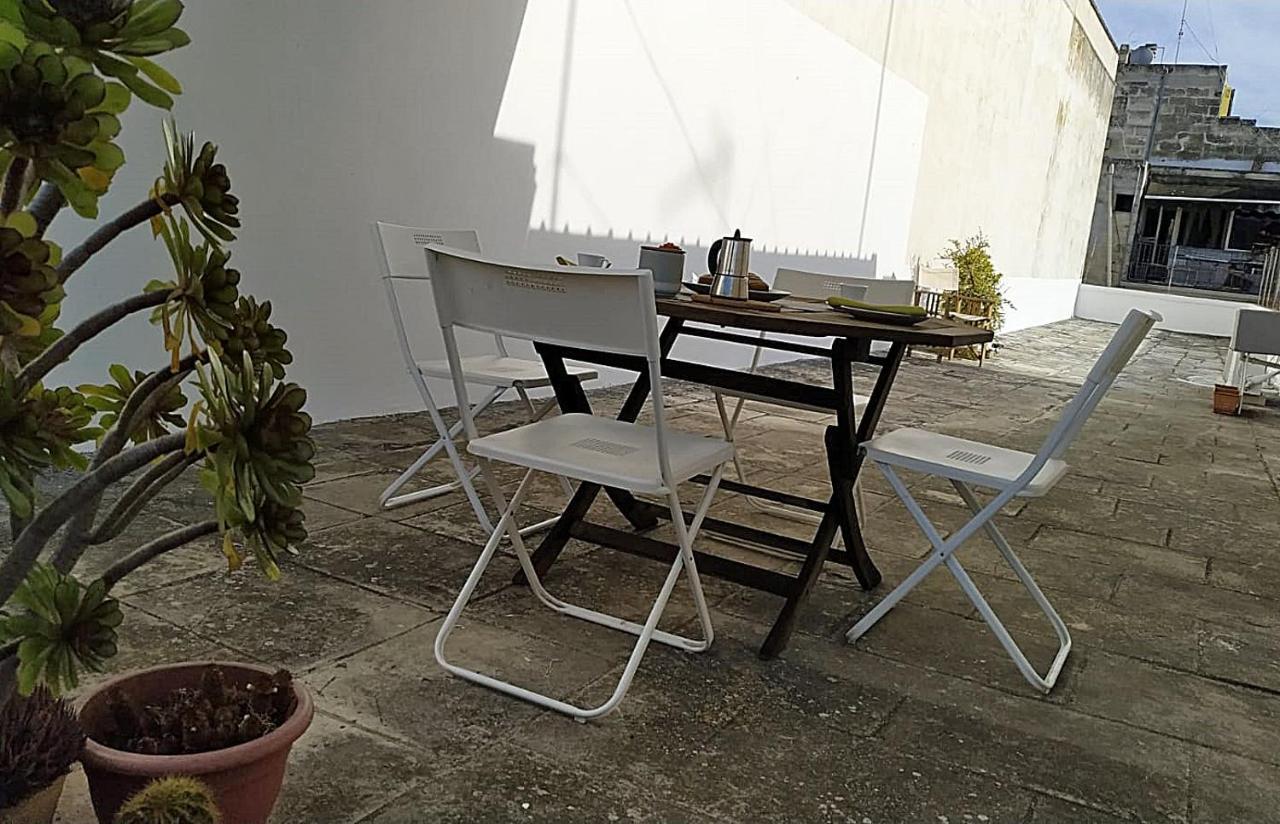 Confortevole Appartamento Vicino Al Centro Lecce Exterior foto